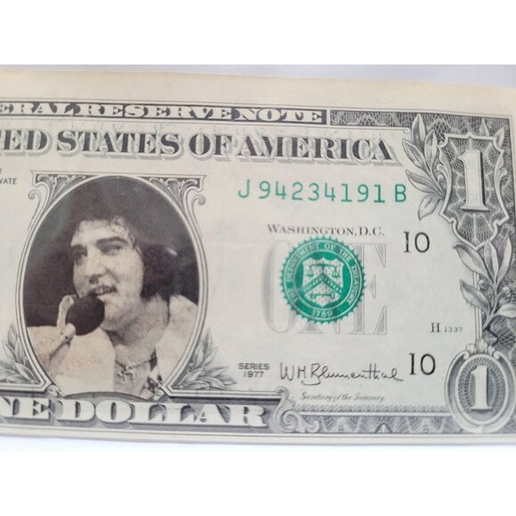 Elvis Presley USA $1 One Dollar Bill Legal Tender J94234191B 1977 Plastic Sleeve - Picture 2 of 3